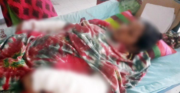 অ্যাসিডদগ্ধ খাদিজার চিকিৎসার দায়িত্ব নিলেন কুমিল্লার পুুলিশ সুপার