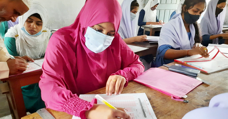 সন্তান প্রসবের ২০ ঘণ্টা পর পরীক্ষা দিলো ইমা