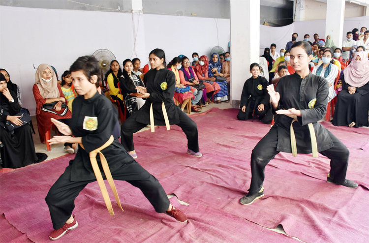 Comilla-Woman-free-self-defence