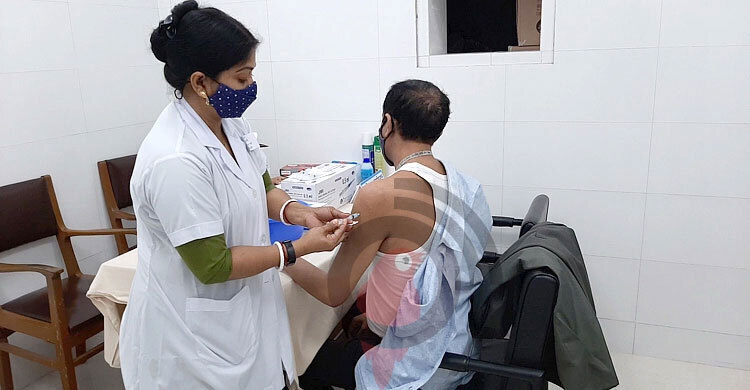 সাড়ে ১৫ কোটি ছাড়ালো করোনার টিকাদান