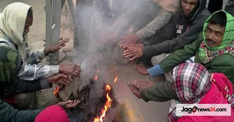 আগুন পোহাতে গিয়ে দগ্ধ হয়ে বৃদ্ধার মৃত্যু