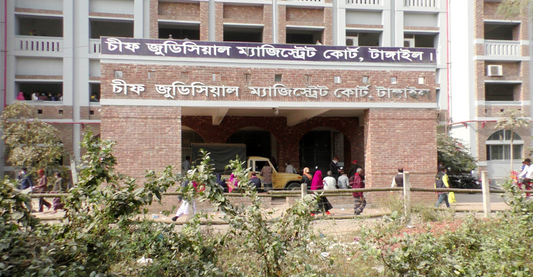 বন্ধ আদালতে জামিন আবেদন করায় সাময়িক বরখাস্ত আইনজীবী