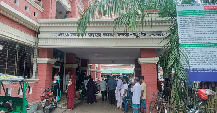 কুমিল্লায় হত্যা মামলায় তিন আসামির যাবজ্জীবন