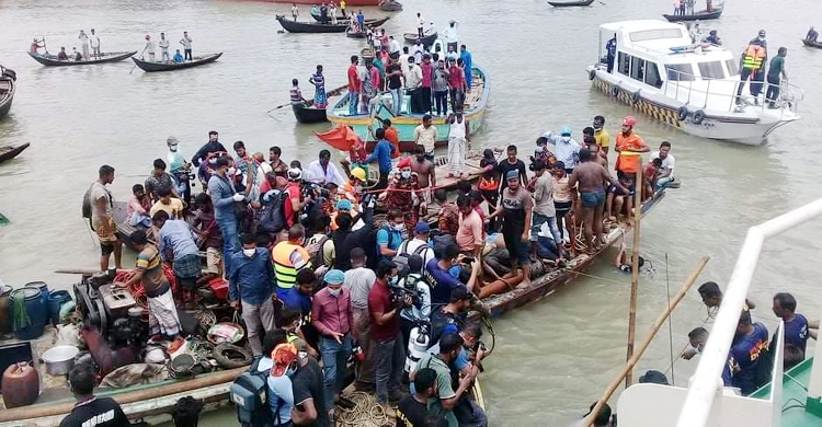 যেসব কারণে নৌপথে দুর্ঘটনা ঘটে