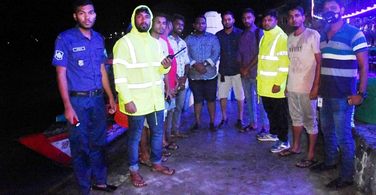 কাপ্তাই লেকে আটকে পড়লো ৮ পর্যটক, ৯৯৯-এ ফোনে উদ্ধার