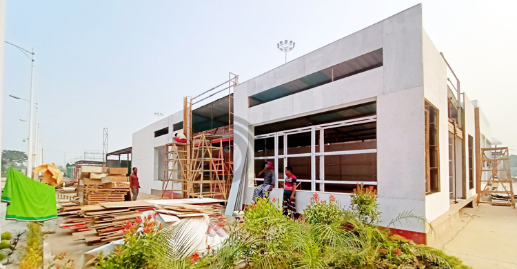 প্রস্তুতি চলছে জোরেশোরে, যাতায়াত ব্যবস্থায় স্বস্তি ব্যবসায়ীদের