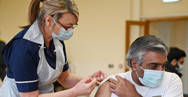 Covid-19 vaccine acceptance rises in 6 industrialised countries: Study