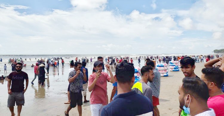 সৈকতে দুই যুবকের মরদেহ উদ্ধার: পুলিশ হেফাজতে ৪ বন্ধু