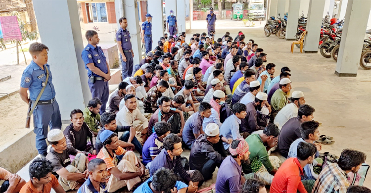 উখিয়ায় ক্যাম্প থেকে পালানো আরও ১২৮ রোহিঙ্গা আটক