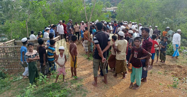 রোহিঙ্গা ক্যাম্পে নেতাকে কুপিয়ে হত্যার ঘটনায় মামলা
