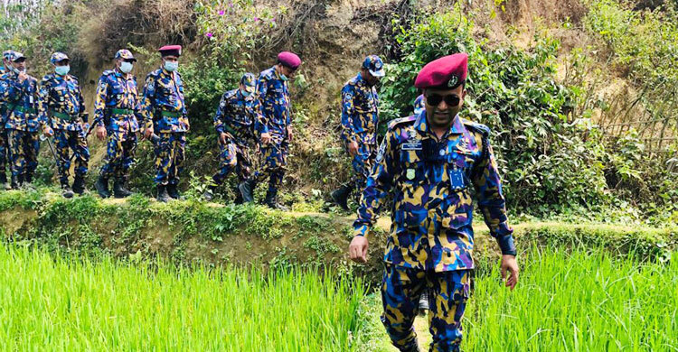 রোহিঙ্গা ক্যাম্পে যুবককে তুলে নিয়ে গুলি করে হত্যা