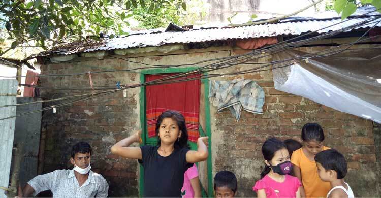 চার যুগের বসতি হারানোর আতঙ্কে দেড়শ’ পরিবার