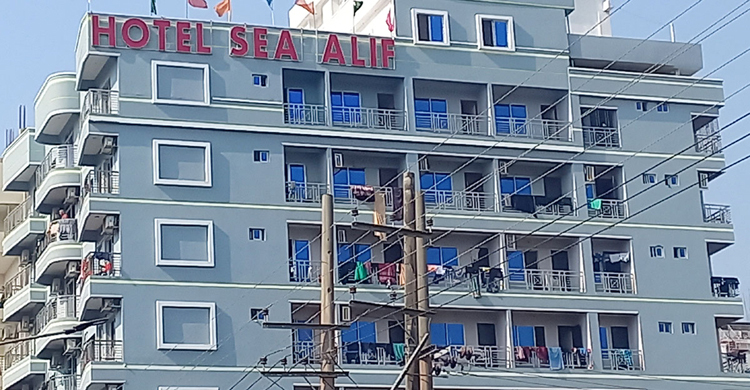 আবাসিক হোটেলে মা-মেয়ের মরদেহ, দুই ছেলেসহ বাবা নিখোঁজ