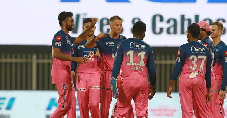 শ্বাসরুদ্ধকর ম্যাচে ২০০ করেও জিততে পারলো না ধোনির চেন্নাই