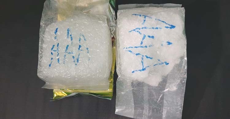 ১০ কোটি টাকার ক্রিস্টাল আইসসহ ১ রোহিঙ্গা আটক