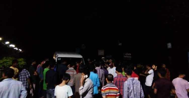 চবিতে দৃষ্টি প্রতিবন্ধী শিক্ষার্থীকে পেটাল ছাত্রলীগ কর্মী