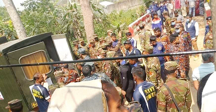 চট্টগ্রামে শঙ্খ নদী থেকে যুবকের মরদেহ উদ্ধার