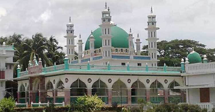 রোজা রেখেছেন চট্টগ্রামের ৬০ গ্রামের বাসিন্দারা