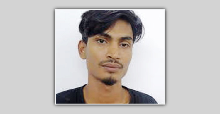 পুলিশের দুই পিকআপকে ধাক্কা দেওয়া সেই বাসচালক গ্রেফতার