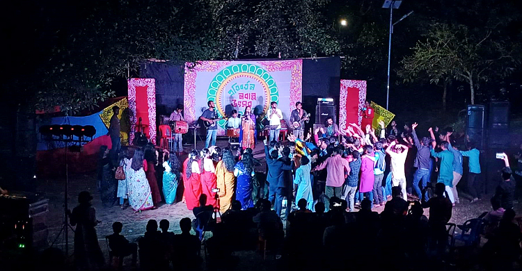 কুমিল্লা বিশ্ববিদ্যালয়ে নবান্ন উৎসব উদযাপন