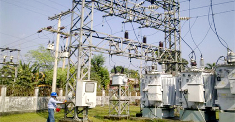 লো ভোল্টেজ-লোডশেডিংয়ে অতিষ্ঠ গাংনীবাসী