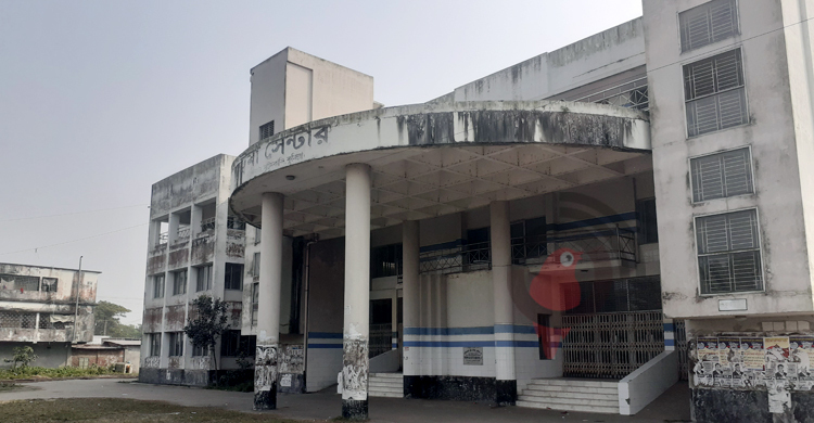 ২ মন্ত্রীর দু’বার উদ্বোধনের পরও অচল ট্রমা সেন্টার!