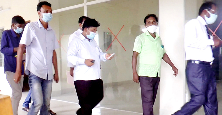 চার বছর ধরে সরকারি চাল চুরি, চেয়ারম্যান-আ.লীগ নেতাসহ কারাগারে ৪
