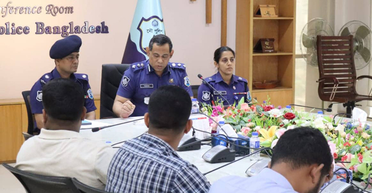 স্পিডবোট নষ্টের বাহানা করে মাঝ নদীতে ডাকাতি, গ্রেফতার ৪