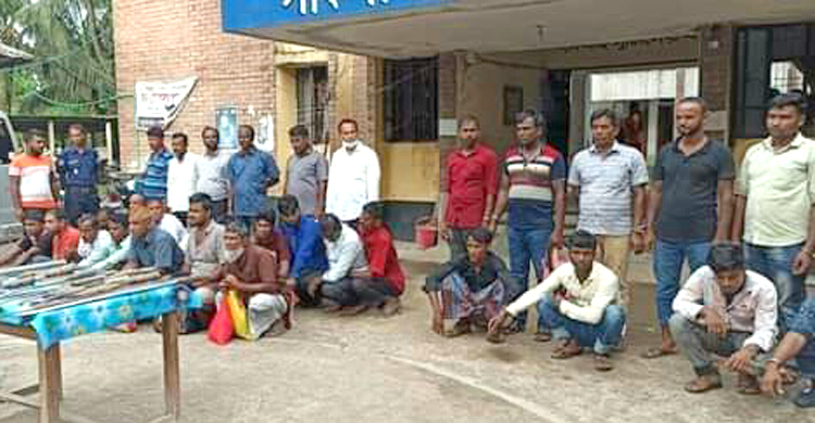 রাজবাড়ীতে ডাকাতির প্রস্তুতিকালে ৩৭ জন গ্রেফতার