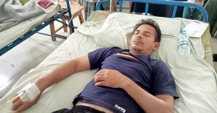 দিন-দুপুরে যাত্রীবেশে অটোরিকশা ছিনতাই