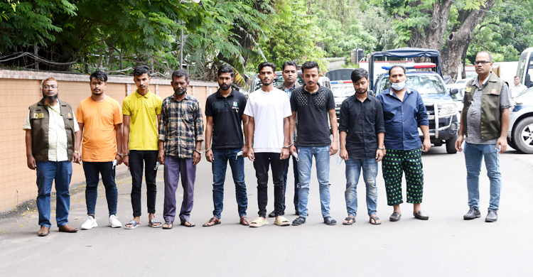 আইফোন চুরির মামলা তদন্তে নেমে ১৫৮ চোরাই মোবাইল উদ্ধার