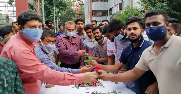 দেড় বছর পর হলে ফিরলেন ঢাকা কলেজের শিক্ষার্থীরা