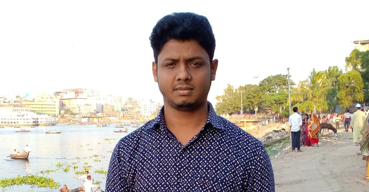 দুটি কিডনিই নষ্ট, বাঁচতে চান ঢাকা কলেজের সাইফুল