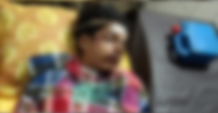 সেলফি তুলতে গিয়ে ব্রিজ থেকে পড়ে গেলো কিশোর