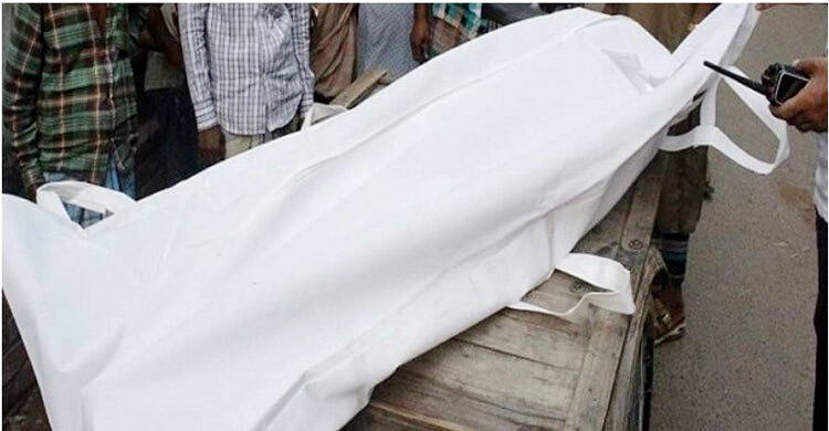 হাতিয়ায় দুই ট্রলারডুবি, এক জেলের মরদেহ উদ্ধার