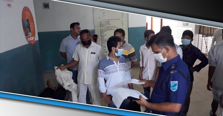 রাস্তায় রিকশা থামিয়ে বৃদ্ধকে ছুরিকাঘাত, ঘটনাস্থলেই মৃত্যু