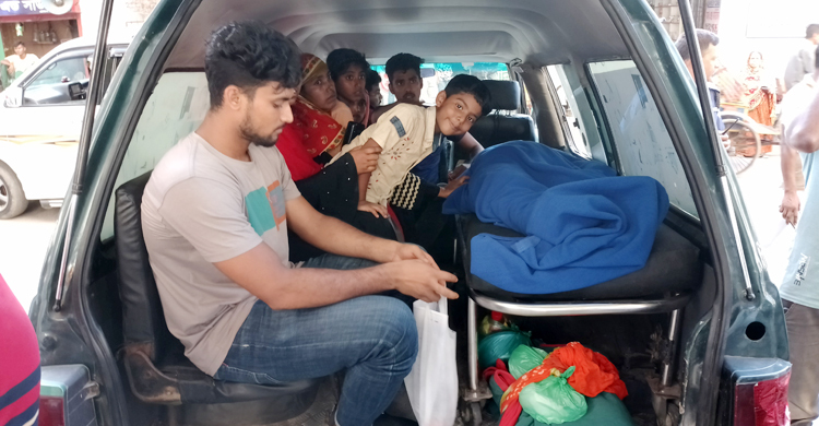 রোগী মৃত্যুযন্ত্রণায়, গেম খেলছিলেন নার্স-ডায়ালাইসিস ইনচার্জ!