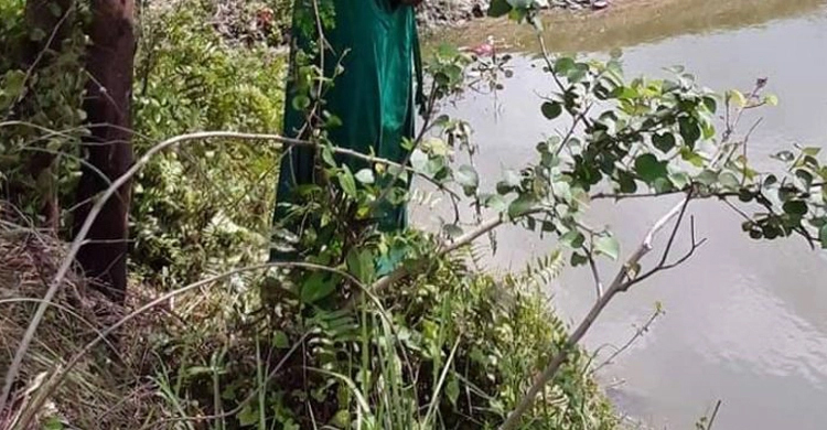 পরকীয়ায় বাধা দেয়ায় শিশু সন্তানসহ গৃহবধূকে হত্যা