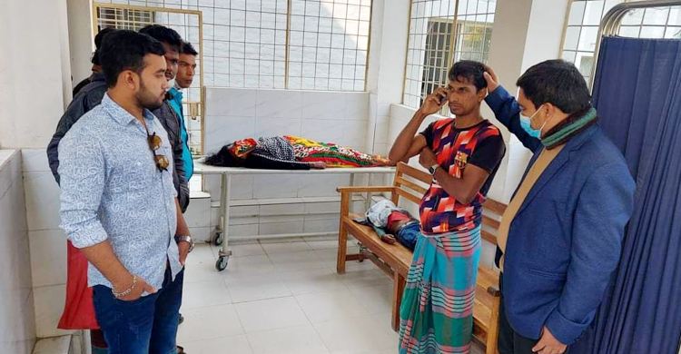 শ্রীপুরে সড়কে ঝরলো নানি-নাতির প্রাণ