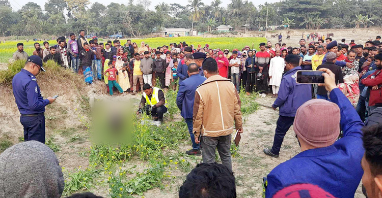 সরিষাক্ষেতে মিললো যুবকের গলাকাটা মরদেহ