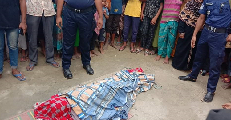 আম গাছ লাগানো নিয়ে বিতণ্ডায় বৃদ্ধাকে পিটিয়ে হত্যা