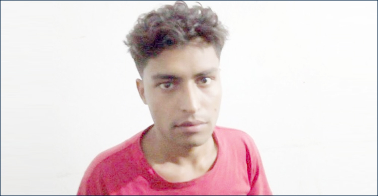 চেয়ারম্যানের বিরুদ্ধে স্ট্যাটাস দেয়ায় বাড়িতে তুলে নিয়ে নির্যাতন