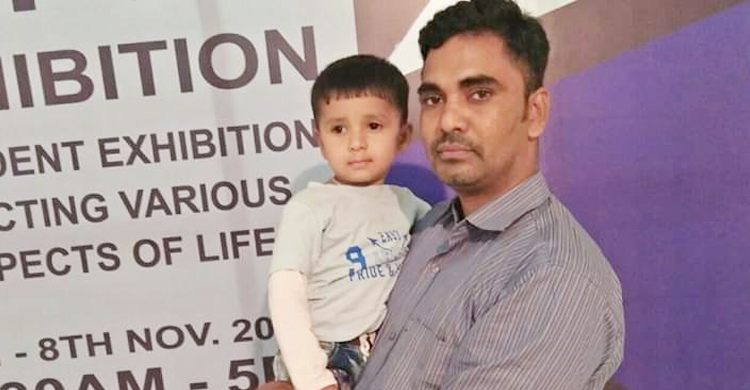 গাছে ঝুলছে গৃহবধূর লাশ, আটক স্বামী