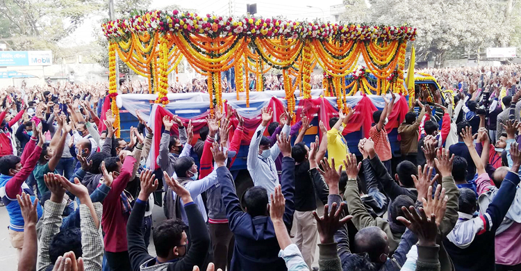 দেওয়ানবাগী পীরকে দাফন, পেলেন গার্ড অব অনার