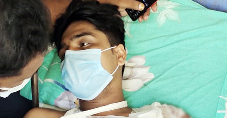 মাদক ব্যবসা নিয়ে বিরোধ, প্রতিপক্ষের গুলিতে যুবক আহত