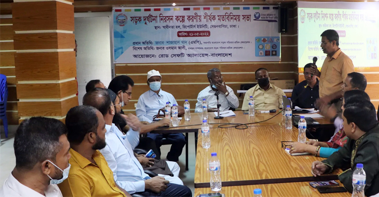 ‘যানজটে ঢাকা-চট্টগ্রামে বছরে ক্ষতি ৫০ হাজার কোটি টাকা’