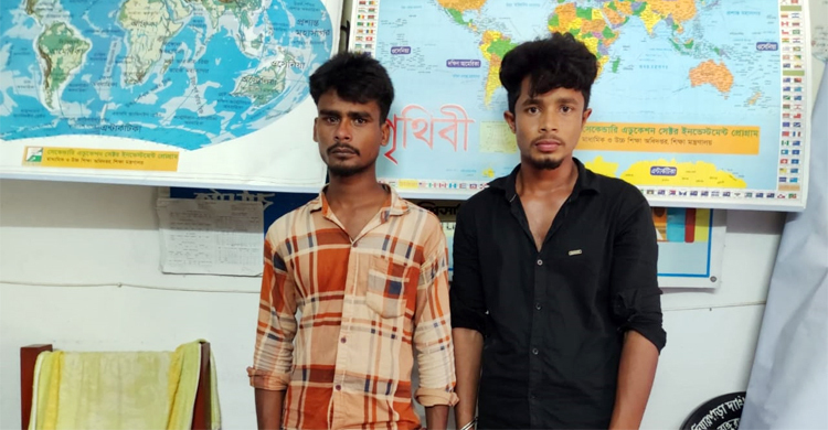 ছাত্রীদের উত্ত্যক্ত করায় দুই বখাটের জরিমানা