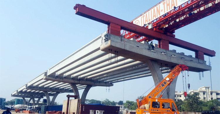 শ্রমিকদের সঙ্গে দুর্ব্যবহার, ক্ষতিয়ে দেখছেন সংশ্লিষ্টরা