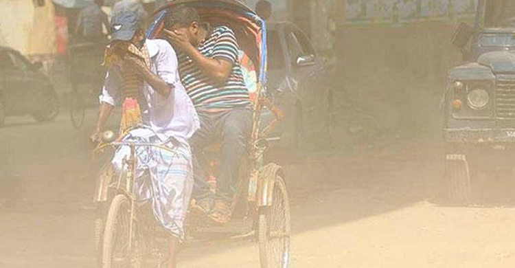 বায়ুদূষণে আজ শীর্ষে লাহোর, ঢাকা দ্বিতীয়