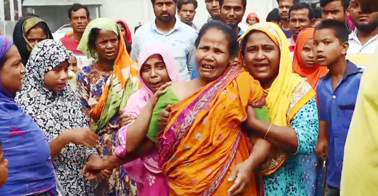 পায়ের রগ কেটে হত্যার পর ঝুলিয়ে রাখা হয় বৃদ্ধের মরদেহ